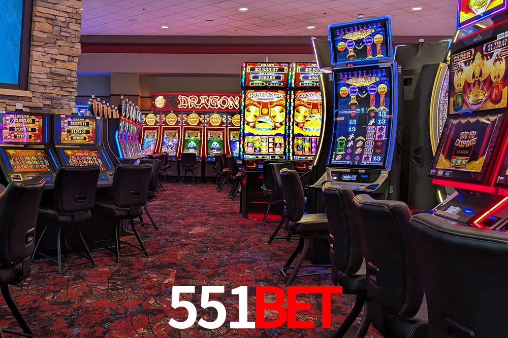 Descubra o Mundo do Cassino Online com 551bet